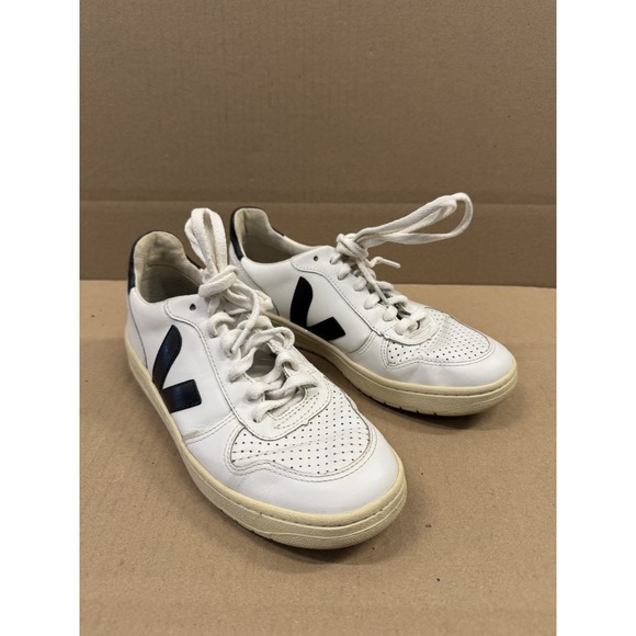 Veja Shoes - Veja V-10 Women's Size 6 White Leather Lace‎ Up Low Casual Sneakers Shoes